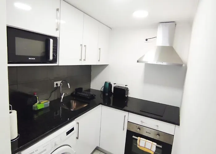 Lemon Tree House - Courtyard Garden With Views アパート *