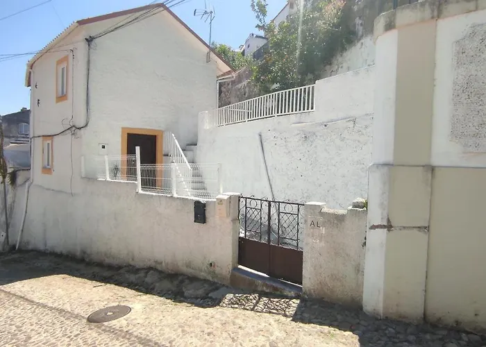 Lemon Tree House - Courtyard Garden With Views Apartman Coimbra
